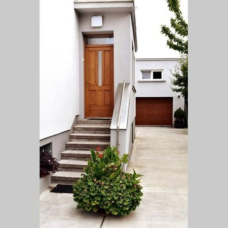 Modern Apartment In Tarnów Eksteriør bilde