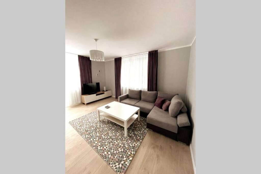 Modern Apartment In Tarnów Eksteriør bilde